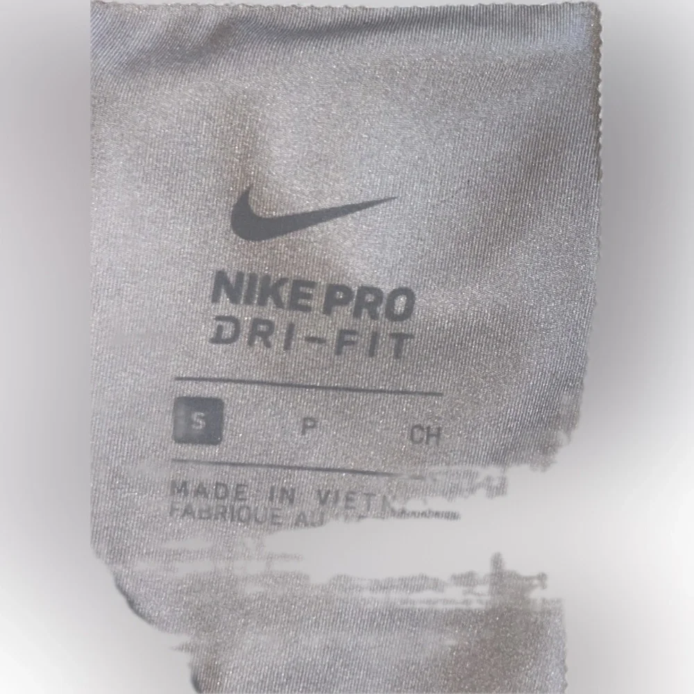 Nike Camo Leggings - Picture 2 of 6